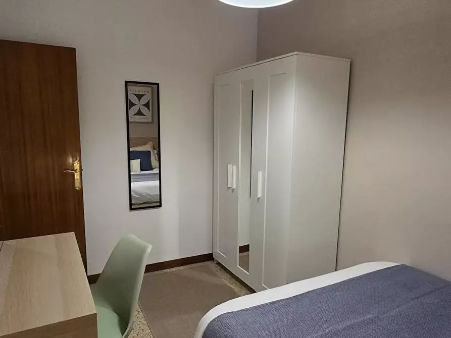 Immagine 4 di Camera in affitto  in Carrer del Consell de Cent a Barcelona