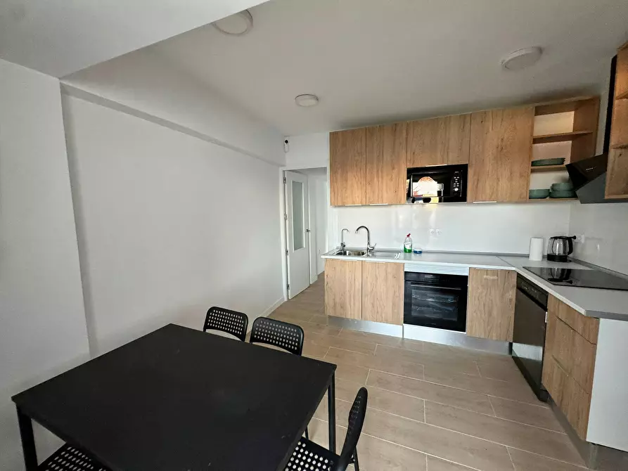 Immagine 5 di Camera in affitto  in Calle Jaime Segarra a Alicante/Alacant