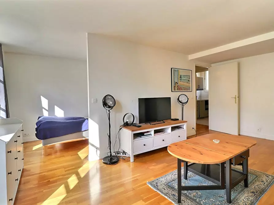 Immagine 4 di Appartamento in affitto  in Rue des Jeuneurs a Paris