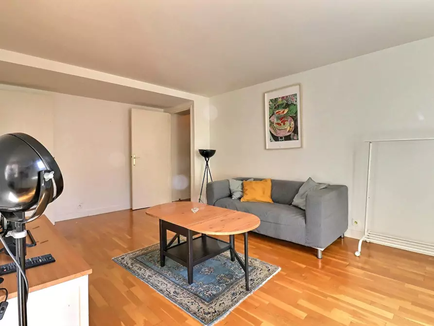 Immagine 3 di Appartamento in affitto  in Rue des Jeuneurs a Paris