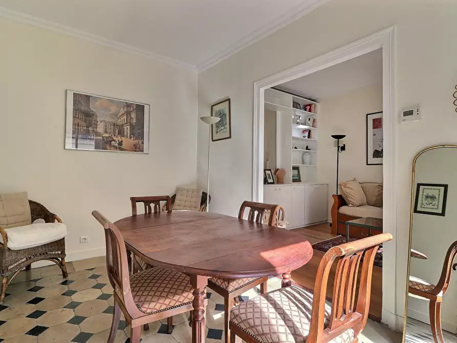 Immagine 5 di Appartamento in affitto  in Rue Godot de Mauroy a Paris