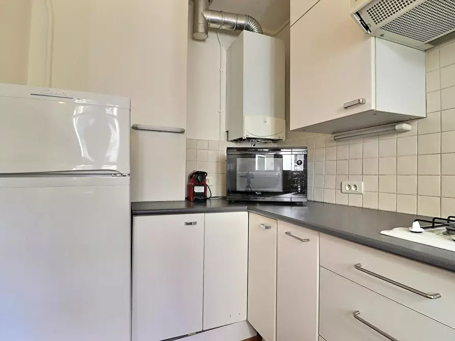 Immagine 9 di Appartamento in affitto  in Rue Godot de Mauroy a Paris