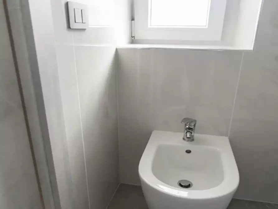 Immagine 9 di Camera in affitto  in Via del Casale Sansoni a Roma