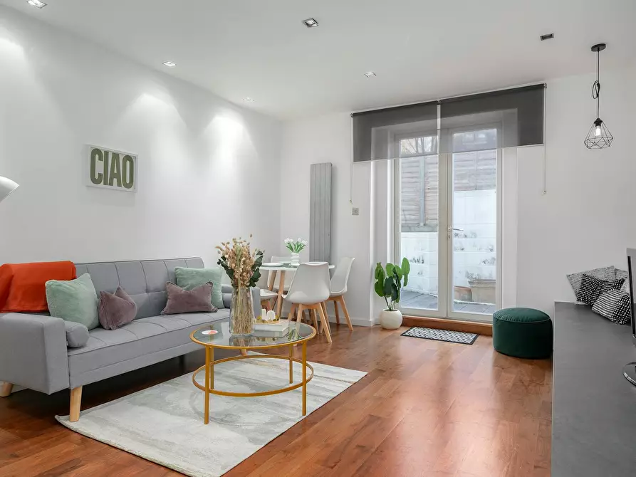 Immagine 2 di Appartamento in affitto  in Highbury New Park a Islington