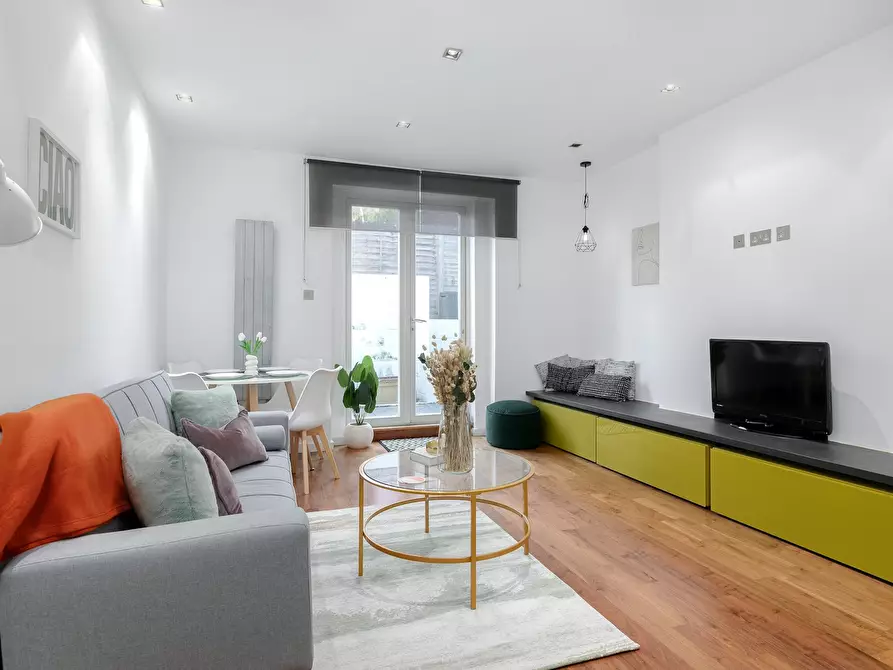 Immagine 10 di Appartamento in affitto  in Highbury New Park a Islington