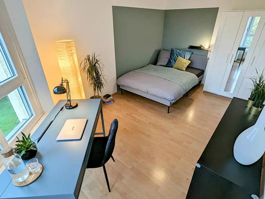 Immagine 1 di Camera in affitto  in Stiftsbogen a München