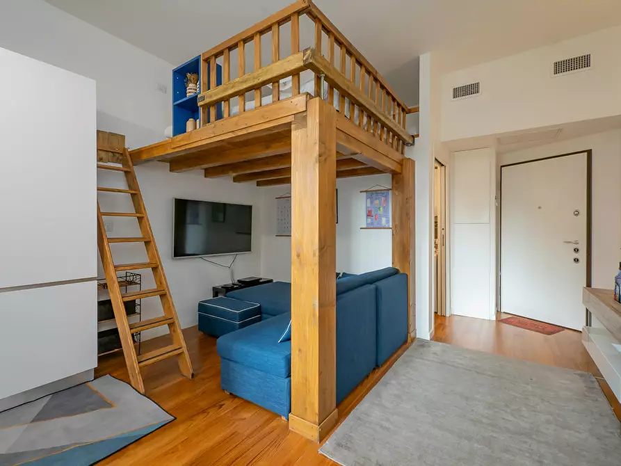 Immagine 1 di Appartamento in affitto  in Via Edmondo de Amicis a Milano