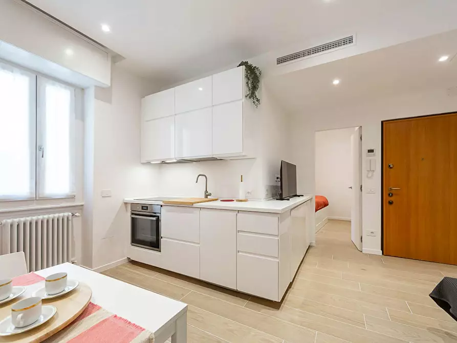 Immagine 1 di Appartamento in affitto  in Via Salasco a Milano