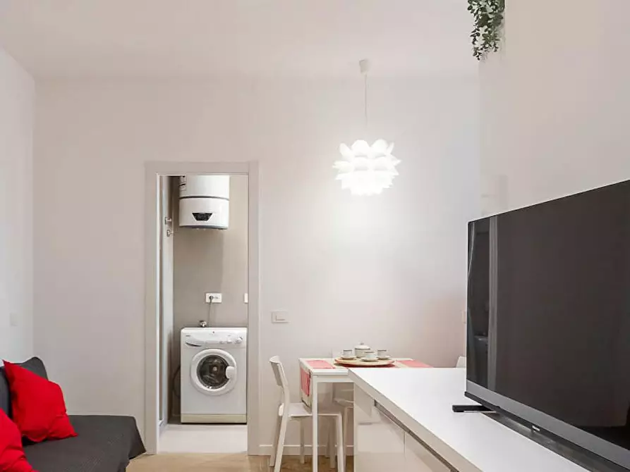 Immagine 5 di Appartamento in affitto  in Via Salasco a Milano