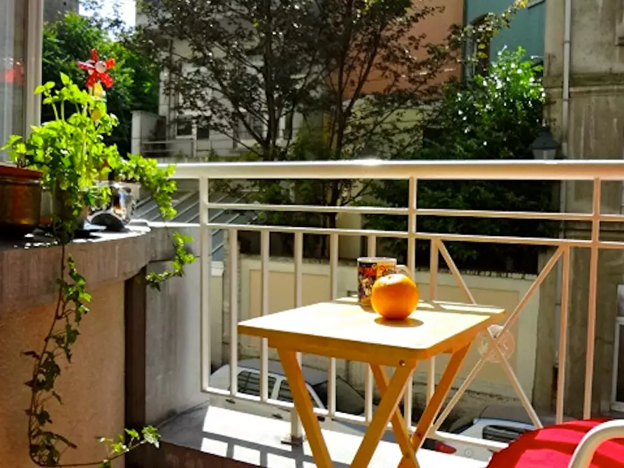Immagine 3 di Appartamento in affitto  in Rue Jourdan a Saint-Gilles
