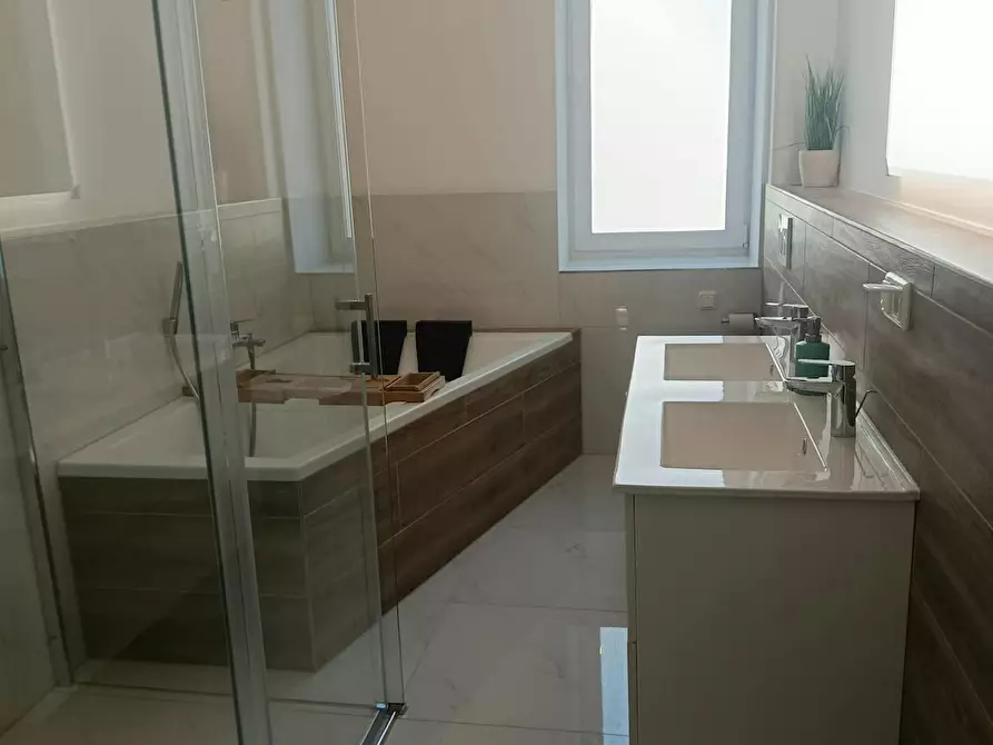 Immagine 8 di Appartamento in affitto  in Emser Straße a Wiesbaden