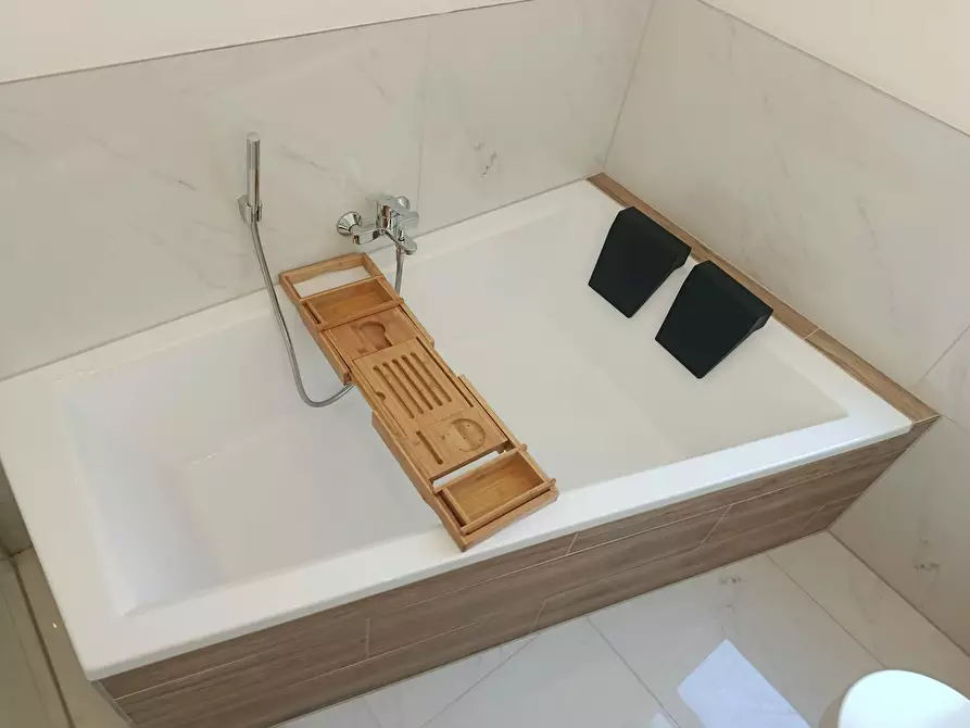 Immagine 10 di Appartamento in affitto  in Emser Straße a Wiesbaden