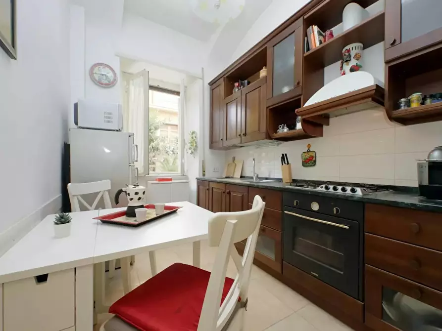 Immagine 5 di Appartamento in affitto  in Via Duchessa di Galliera a Roma
