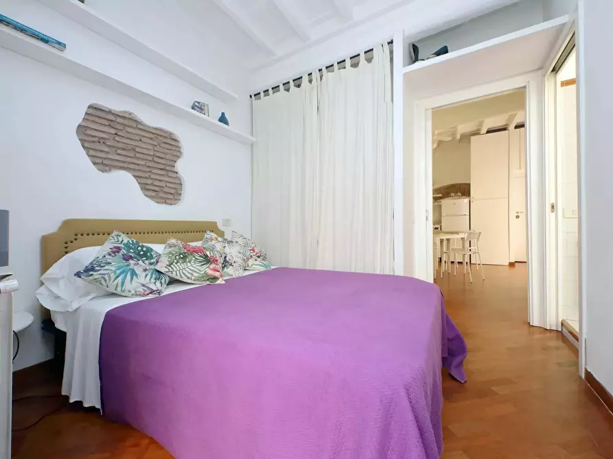 Immagine 8 di Appartamento in affitto  in Via dei Cappellari a Roma