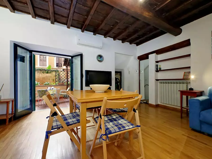 Immagine 2 di Appartamento in affitto  in Via del Moro a Roma