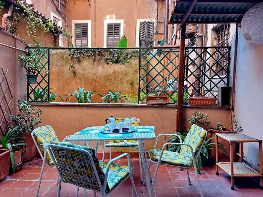 Immagine 8 di Appartamento in affitto  in Via del Moro a Roma