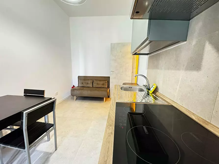 Immagine 2 di Appartamento in affitto  in Via Giuseppe Ripamonti a Milano