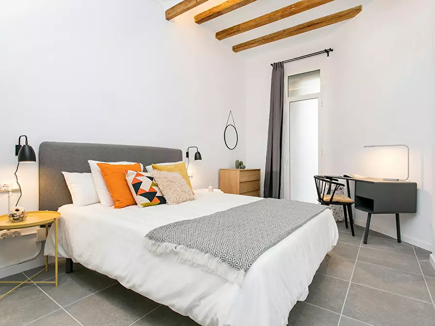 Immagine 2 di Appartamento in affitto  in Carrer de Sepúlveda a Barcelona