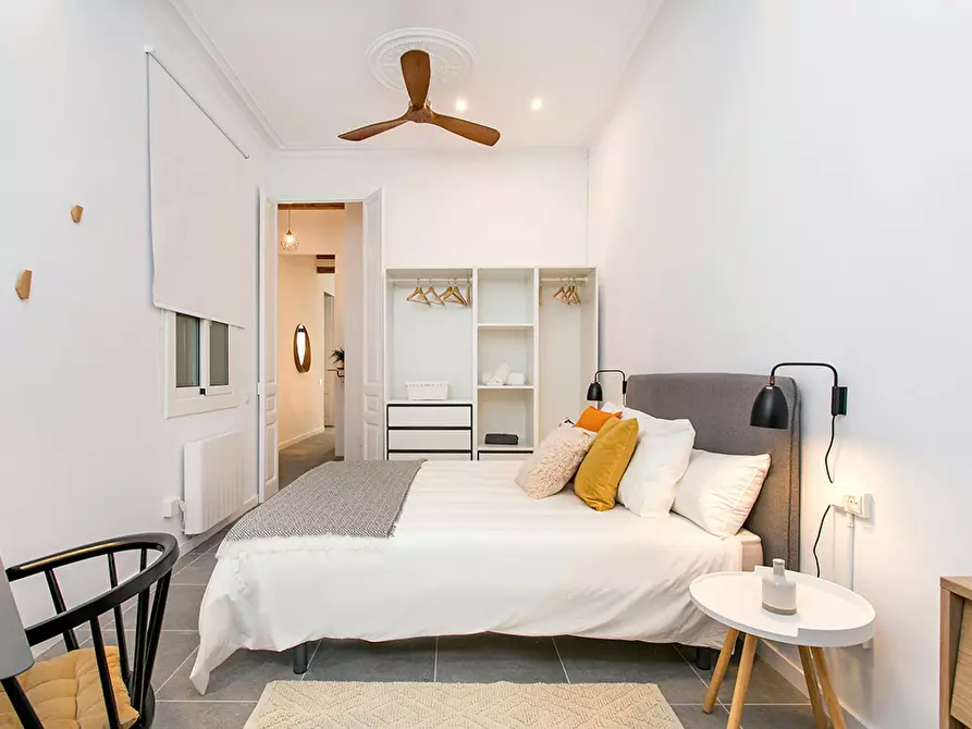 Immagine 7 di Appartamento in affitto  in Carrer de Sepúlveda a Barcelona