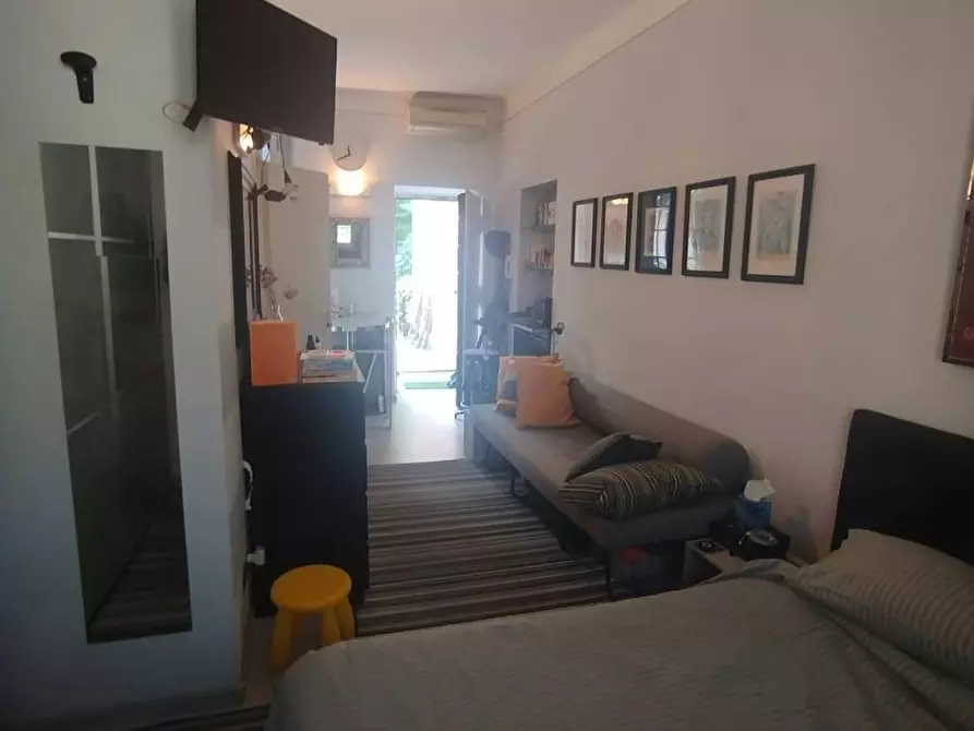 Immagine 2 di Casa indipendente in affitto  in Via Evangelista Torricelli a Milano