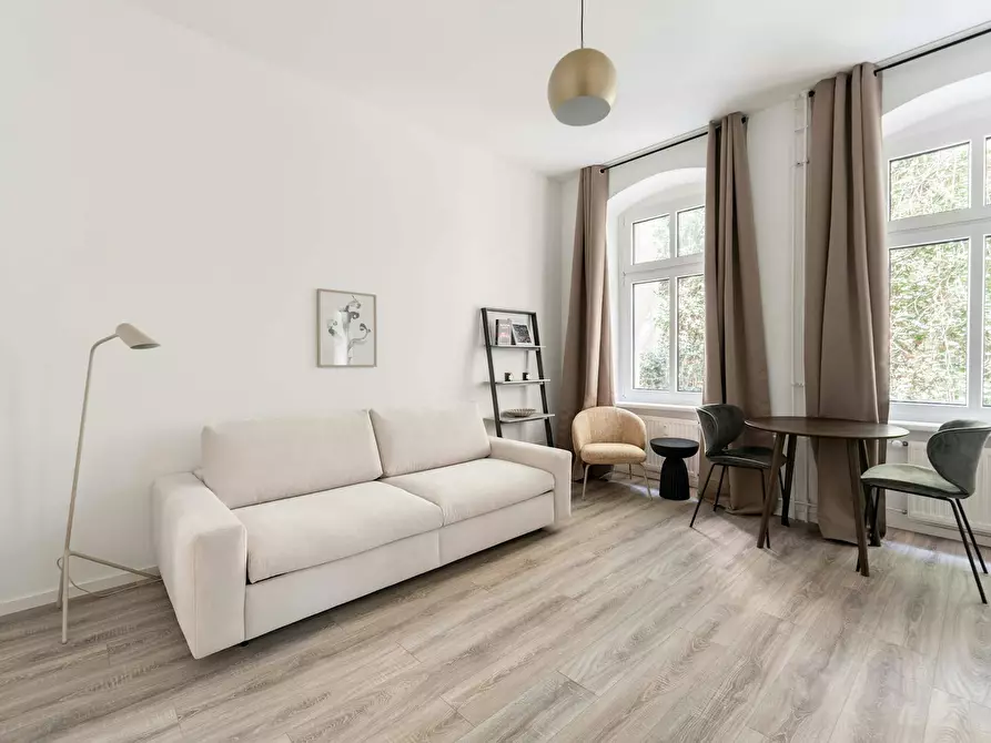 Immagine 2 di Appartamento in affitto  in Pannierstraße a Berlin