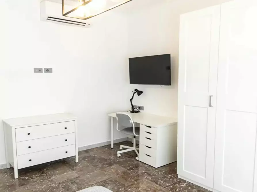 Immagine 2 di Camera in affitto  in Via del Casale Sansoni a Roma