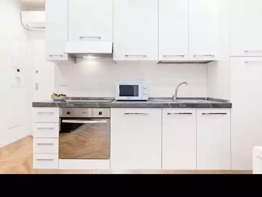 Immagine 4 di Appartamento in affitto  in Via Calzolerie a Bologna