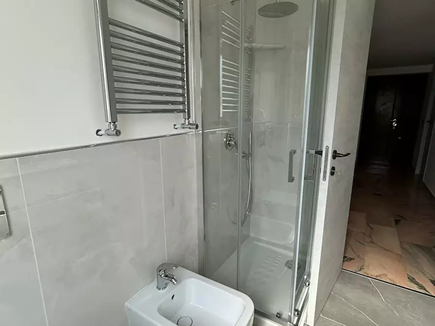 Immagine 9 di Camera in affitto  in Via del Casale Sansoni a Roma