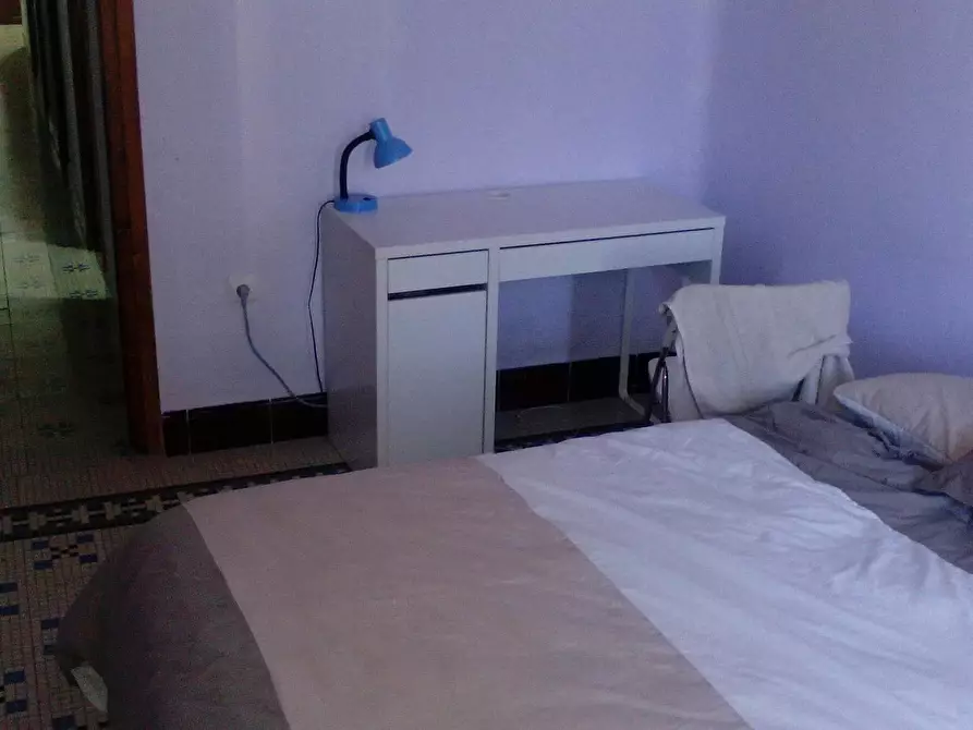 Immagine 1 di Camera in affitto  in Calle Segura a Alicante/Alacant
