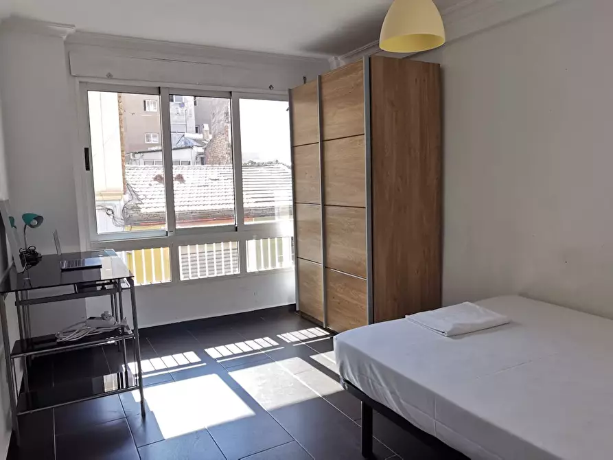 Immagine 1 di Camera in affitto  in Calle Alcalá Galiano a Alicante/Alacant