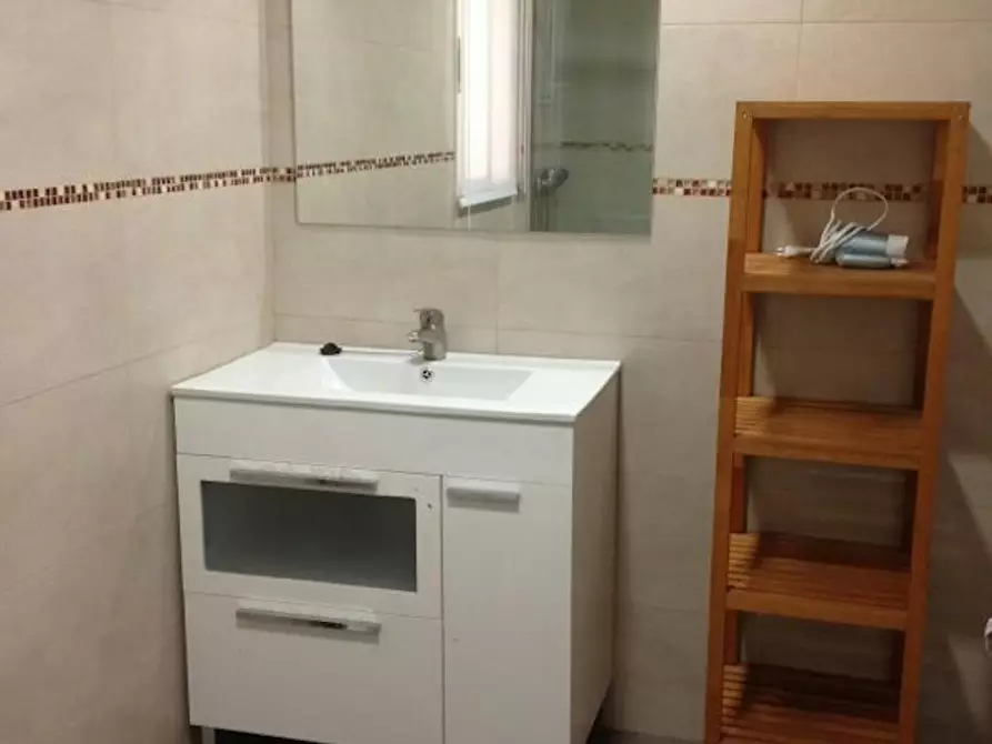 Immagine 5 di Camera in affitto  in Calle Alcalá Galiano a Alicante/Alacant