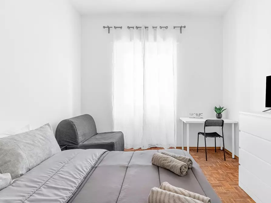 Immagine 10 di Appartamento in affitto  in Via Val d'Ossola a Milano