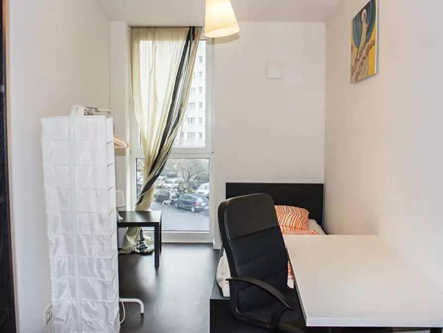 Immagine 2 di Camera in affitto  in Bernhard-Weiß-Straße a Berlin