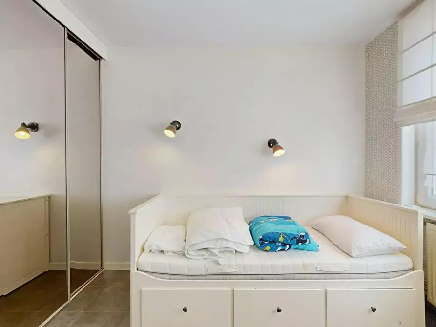 Immagine 10 di Casa indipendente in affitto  in Rue Jean-Jacques Rousseau a Lille