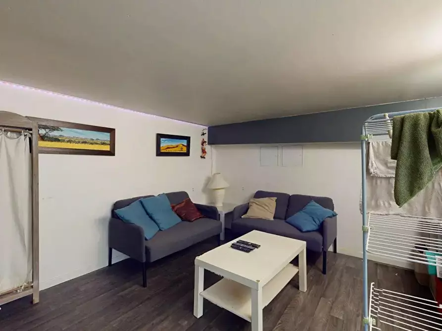 Immagine 2 di Casa indipendente in affitto  in Rue Jean-Jacques Rousseau a Lille