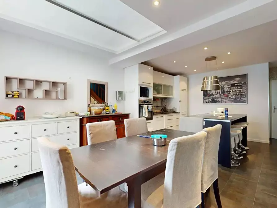 Immagine 6 di Casa indipendente in affitto  in Rue Jean-Jacques Rousseau a Lille