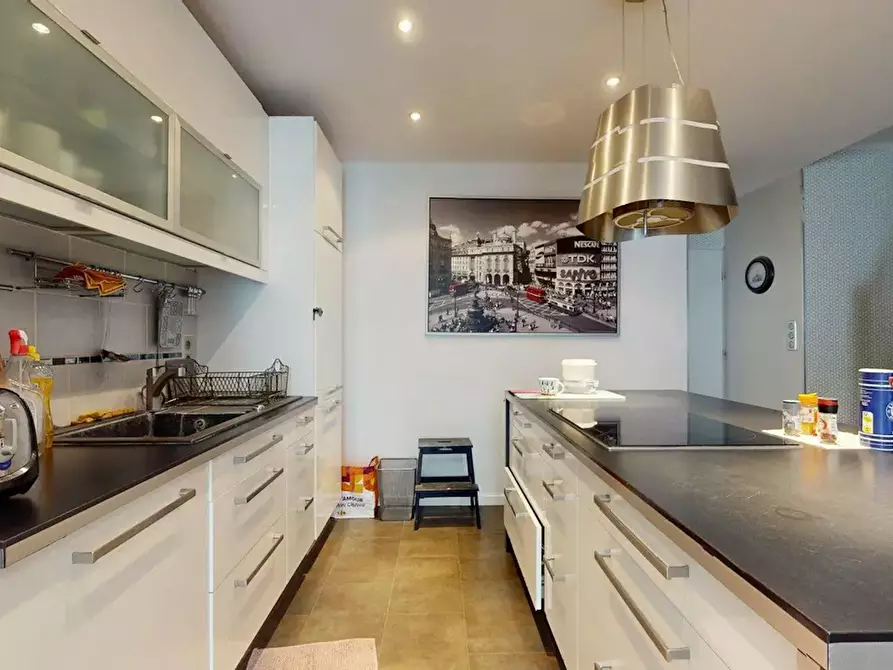 Immagine 8 di Casa indipendente in affitto  in Rue Jean-Jacques Rousseau a Lille
