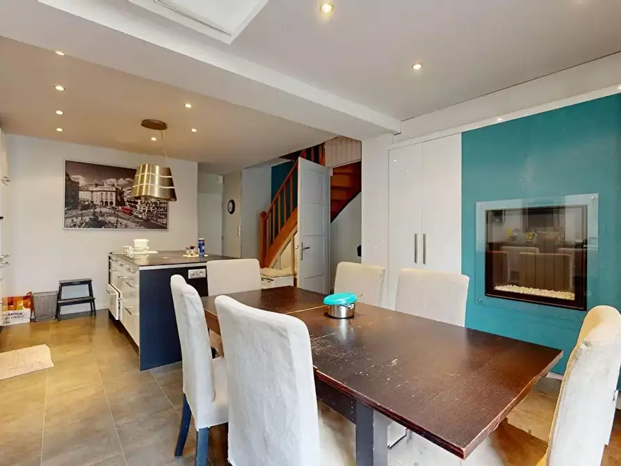 Immagine 1 di Casa indipendente in affitto  in Rue Jean-Jacques Rousseau a Lille