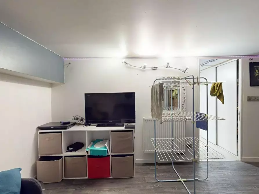 Immagine 4 di Casa indipendente in affitto  in Rue Jean-Jacques Rousseau a Lille