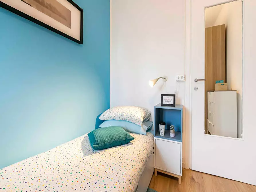 Immagine 3 di Camera in affitto  in Via Pasquale Fornari a Milano