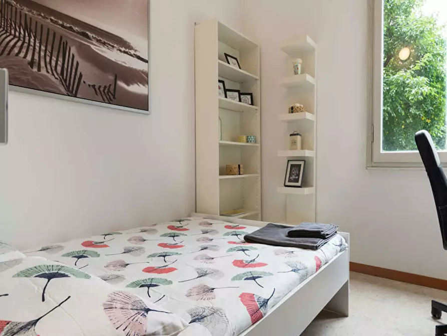 Immagine 2 di Camera in affitto  in Via Bartolomeo D'Alviano a Milano