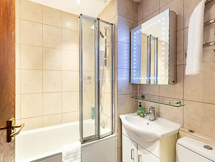 Immagine 4 di Appartamento in affitto  in Transom Square a Poplar