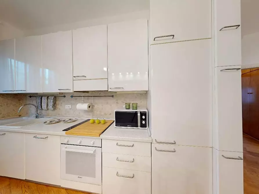 Immagine 8 di Camera in affitto  in Viale Europa a Brescia