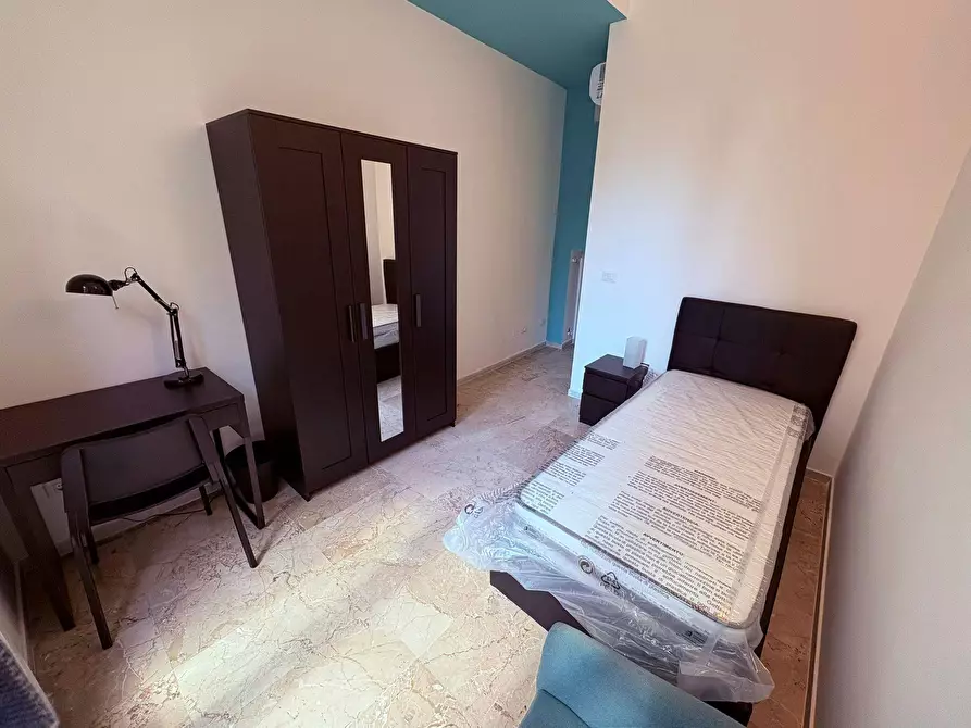 Immagine 7 di Camera in affitto  in Via Ugo Bassi a Bologna