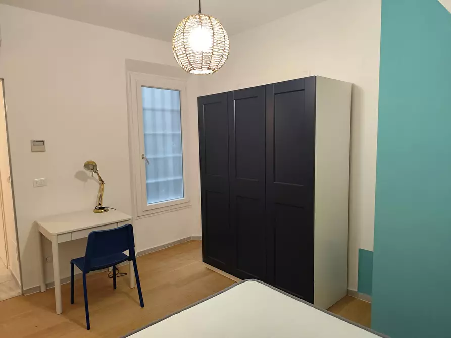 Immagine 2 di Camera in affitto  in Via Ugo Bassi a Bologna