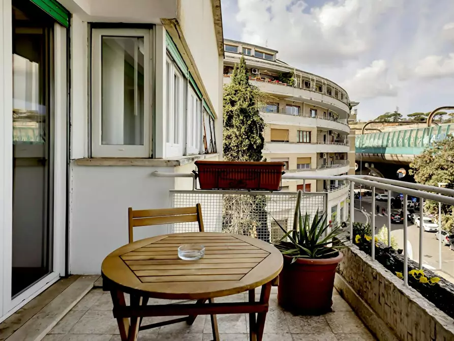 Immagine 8 di Appartamento in affitto  in Via di Monte del Gallo a Roma