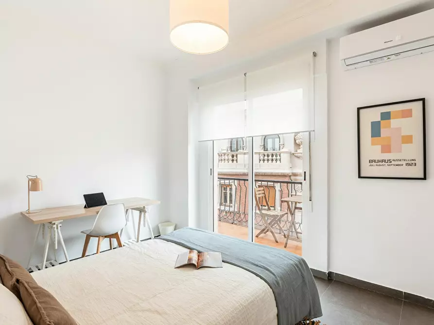 Immagine 1 di Camera in affitto  in Carrer del General Prim a Valencia