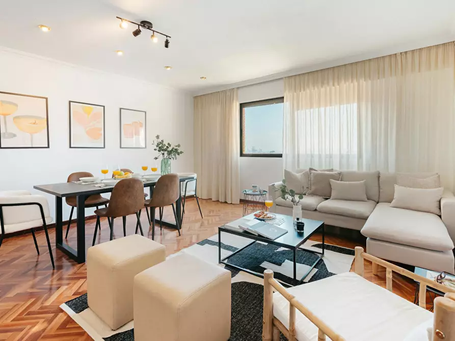 Immagine 10 di Camera in affitto  in Plaça del Mestre Ripoll a Valencia