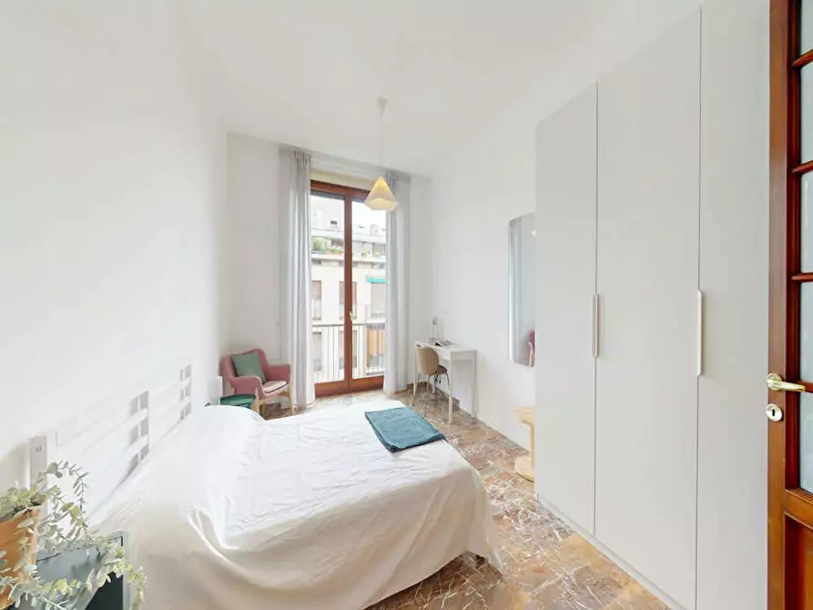 Immagine 1 di Camera in affitto  in Via San Martino a Milano