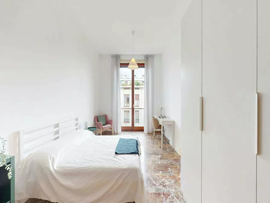 Immagine 2 di Camera in affitto  in Via San Martino a Milano